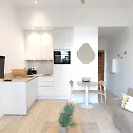 Studio Renove, Vue Degagee Et Arboree, 700M Plage