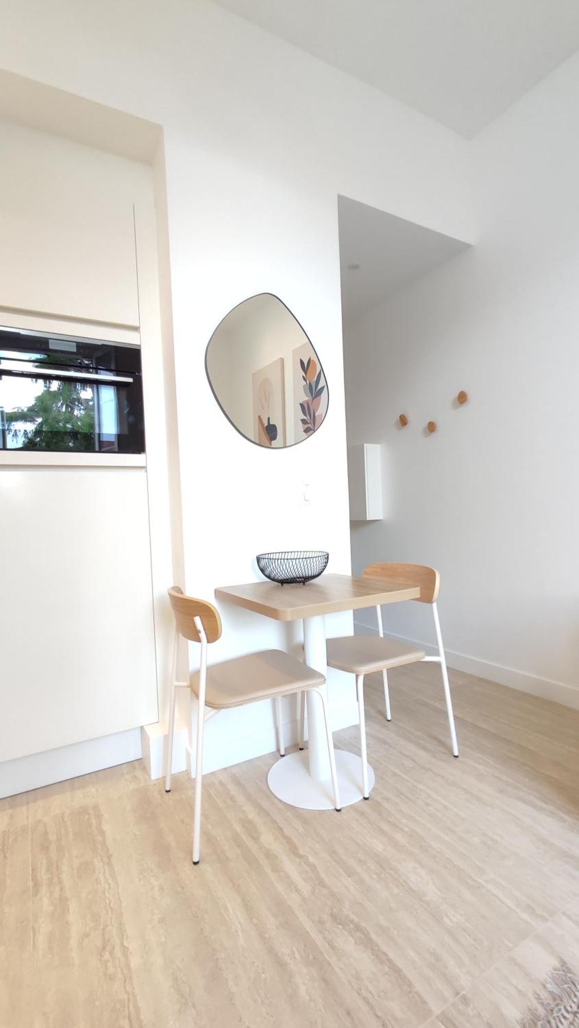 Renove, Vue Degagee Et Arboree, 700m * Cannes